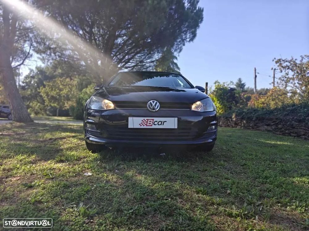VW Golf 1.6 TDi Trendline BlueMotion - 4