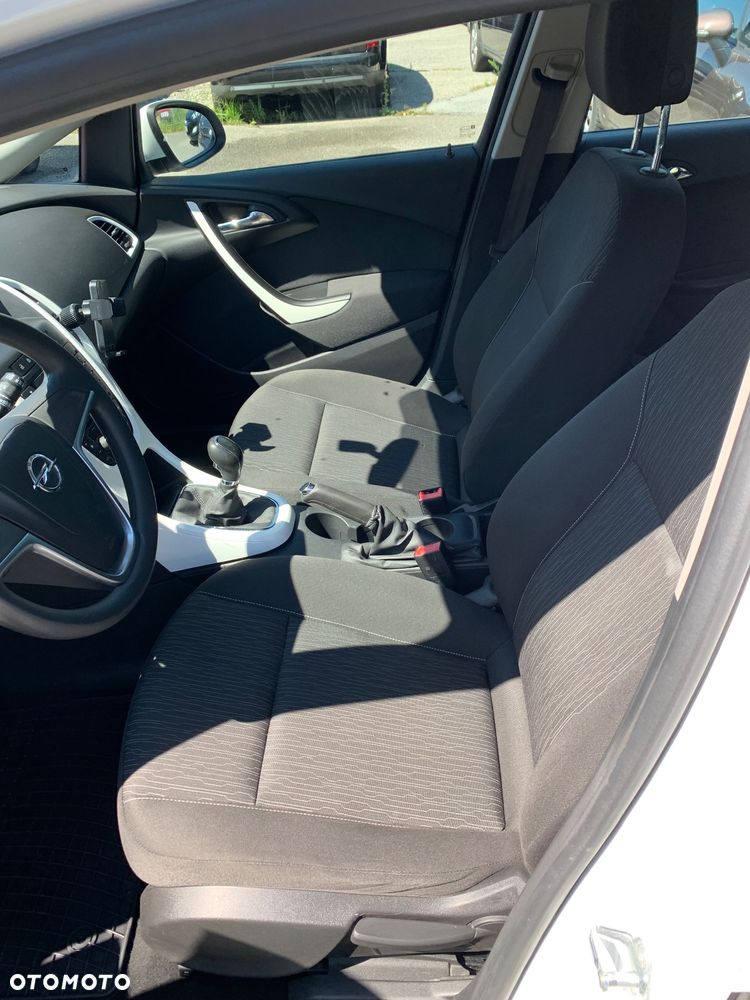 Opel Astra 1.6 Cosmo - 30
