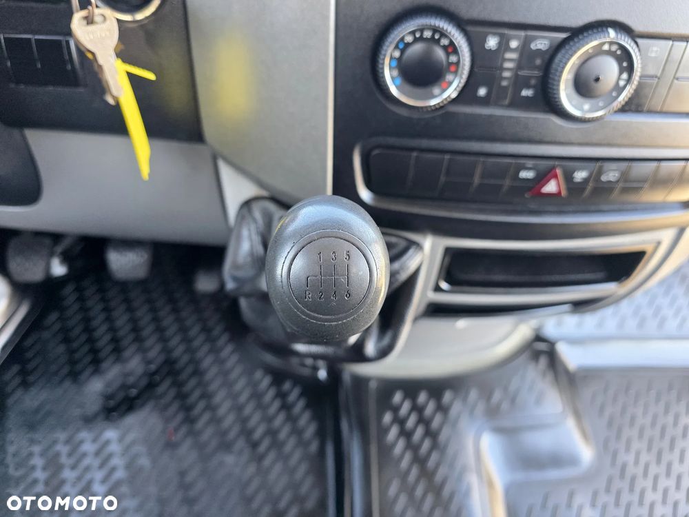 Mercedes-Benz SPRINTER 316 2,2 CDI 163 KONNA SKRZYNIA 4,2M KLIMA WEBASTO KAMERA GWARANCJA - 26