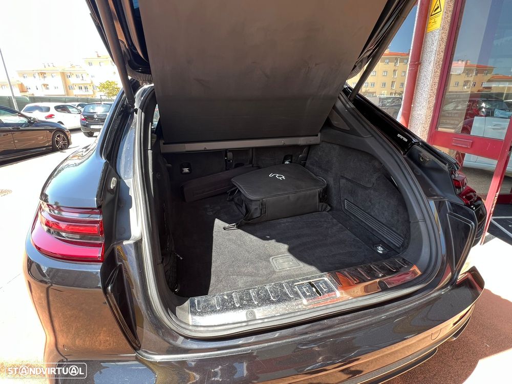 Porsche Panamera Sport Turismo 4 E-Hybrid - 20