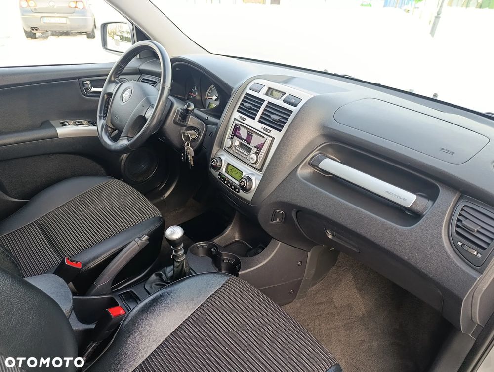 Kia Sportage 2.0 CRDI 4WD Cup - 21