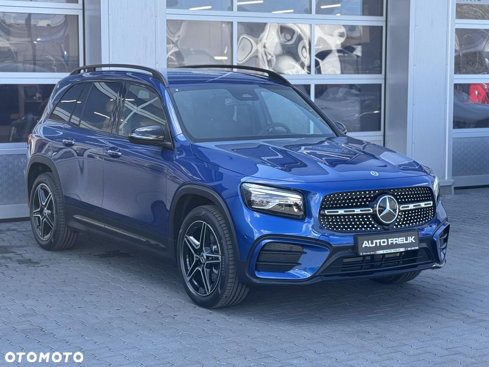 Mercedes-Benz GLB 200 d 4-Matic AMG Line 8G-DCT - 4