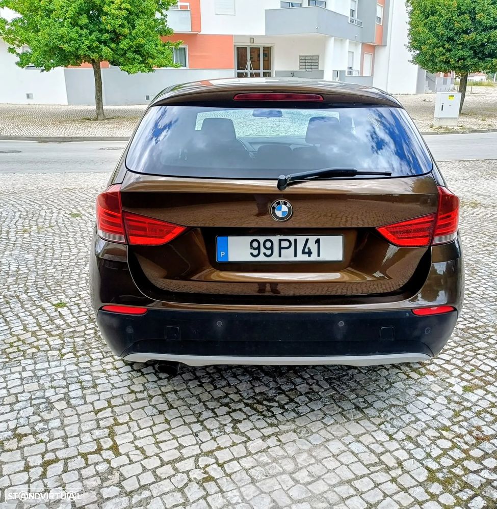 BMW X1 sDrive18d Sport Line - 25