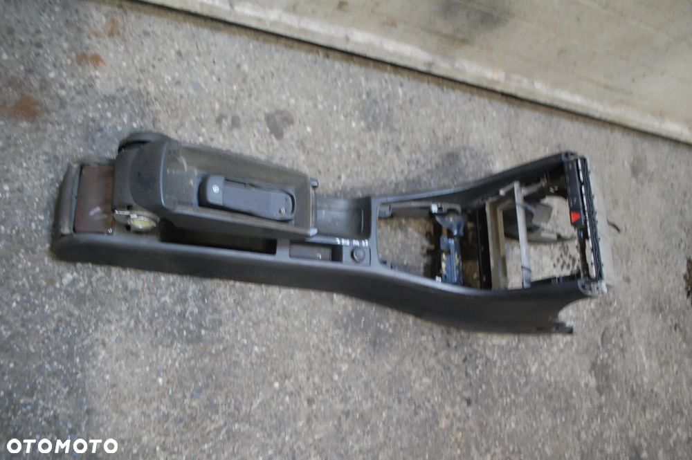 KOSZ RADIA 2 DIN + TUNEL ŚRODKOWY AUDI A4 B7 B6 - 2