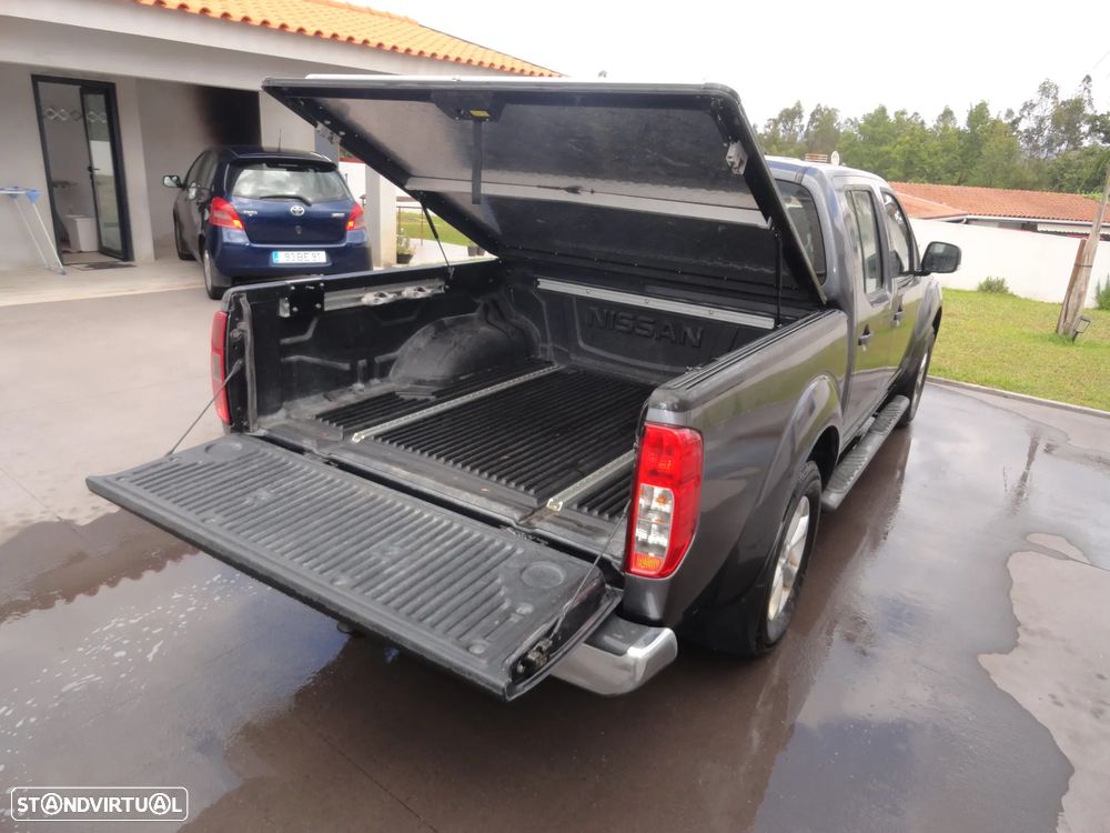Nissan Navara 2.5 dCi CD SE AT 4WD - 7