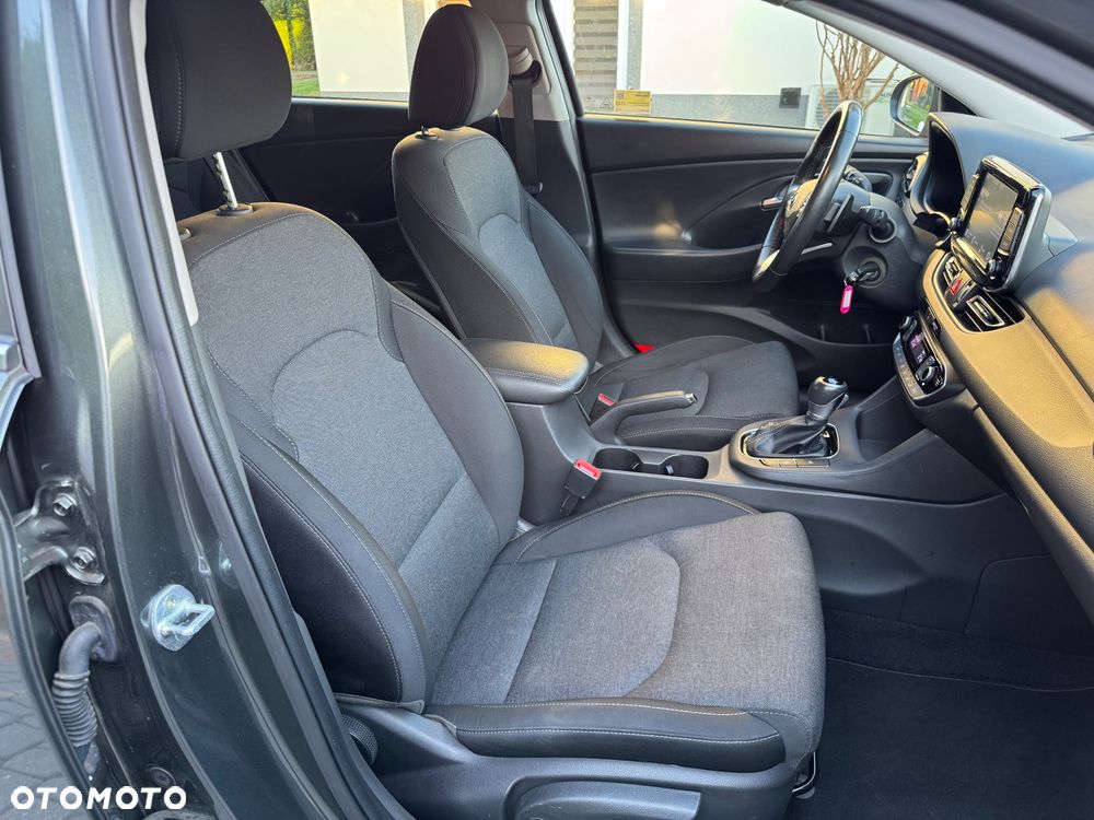 Hyundai i30 1.5 T-GDI 48V Comfort DCT - 25