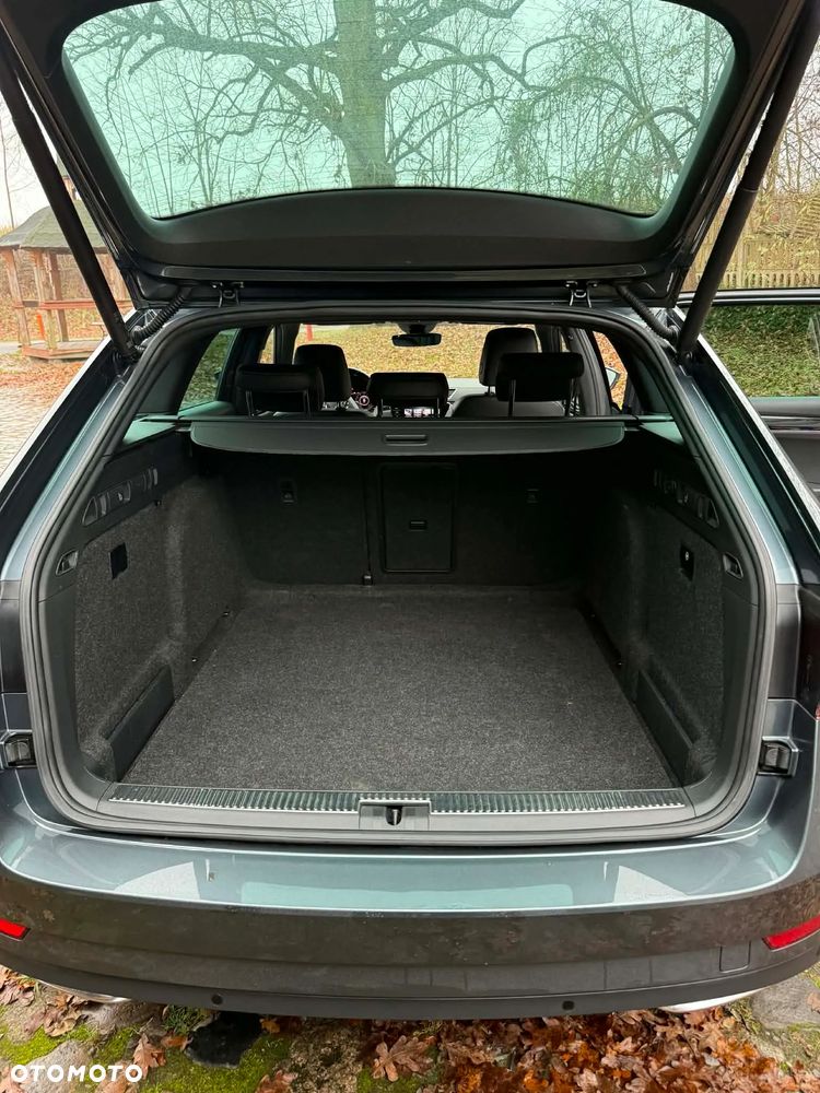 Skoda Superb 2.0 TDI SCR L&K DSG - 15