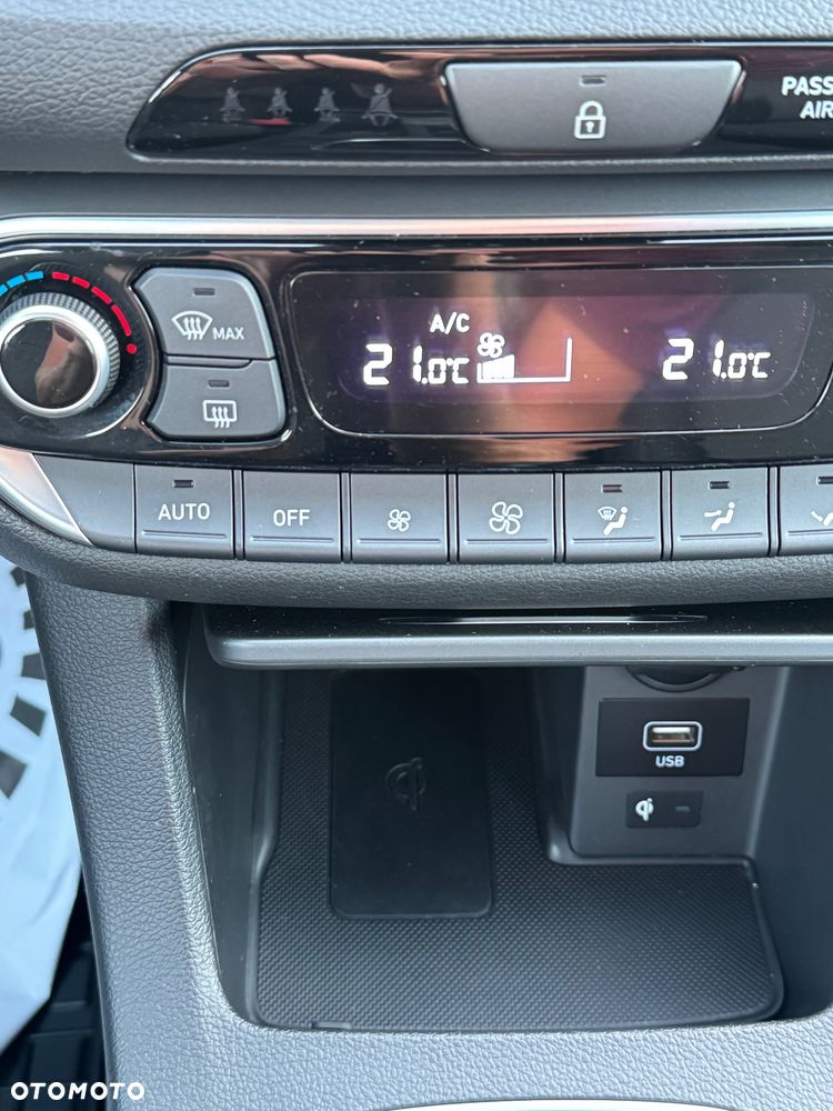 Hyundai i30 1.6 D Comfort - 22