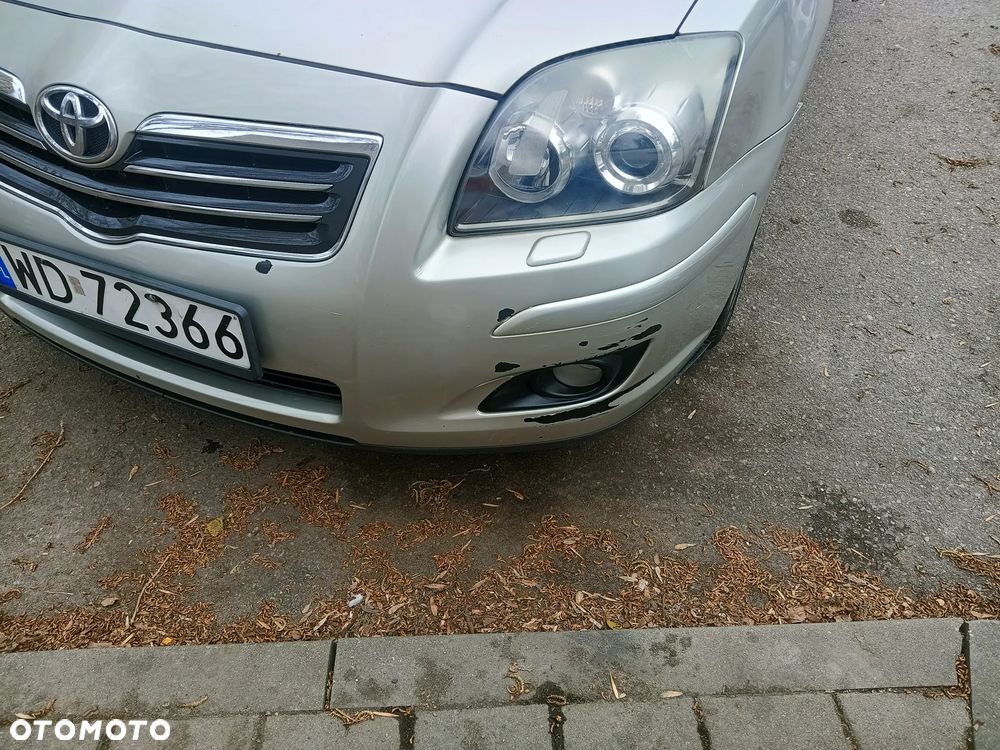 Toyota Avensis 2.2 D-CAT Sol plus NAVI - 3