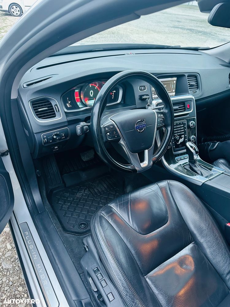 Volvo V60 D6 Plug-In-Hybrid AWD Geartronic Summum - 5