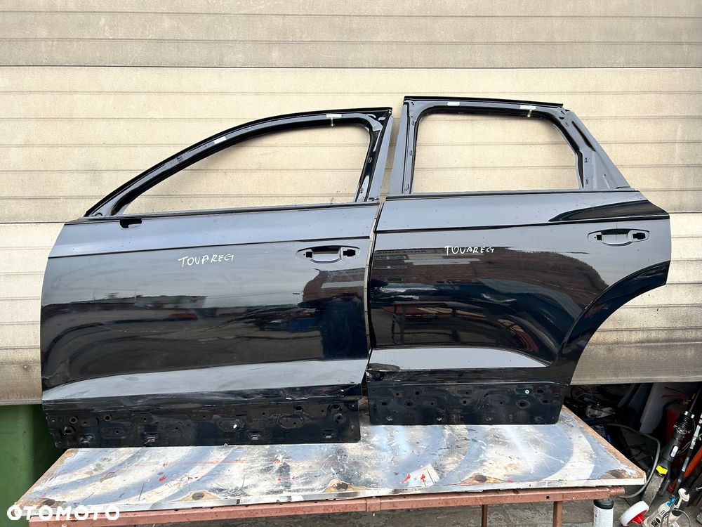 VOLKSWAGEN TOUAREG III 760 DRZWI PRZÓD TYŁ LEWE