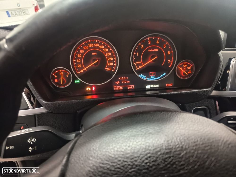 BMW 330 e Auto - 24
