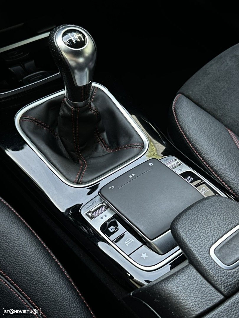 Mercedes-Benz A 160 AMG Line - 19