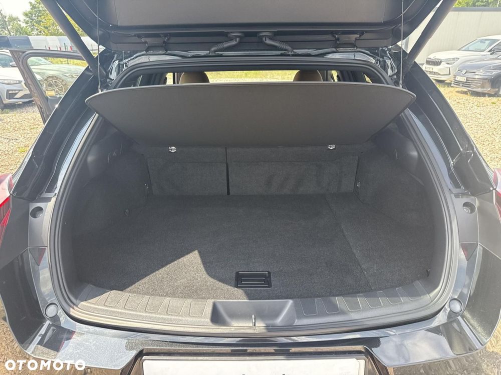 Lexus UX - 32