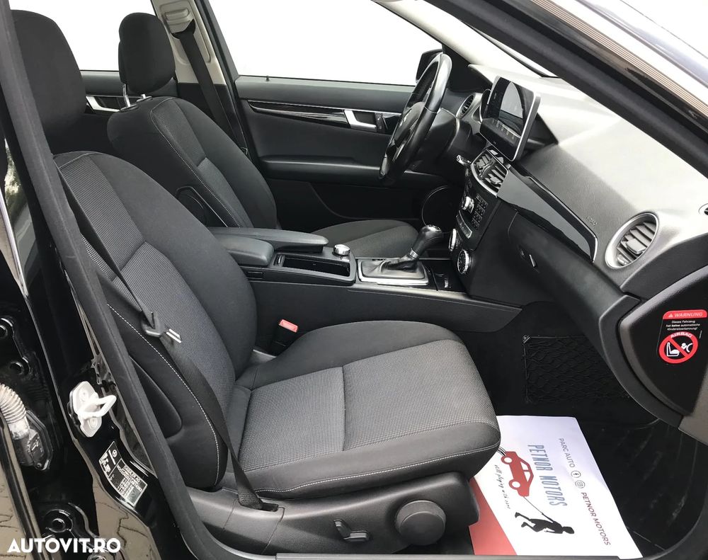 Mercedes-Benz C 220 CDI DPF (BlueEFFICIENCY) 7G-TRONIC - 17