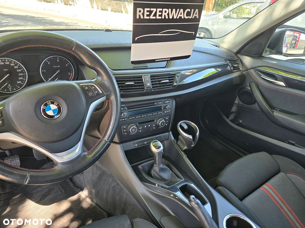 BMW X1 sDrive18d Sport Line - 16