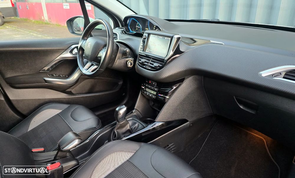 Peugeot 2008 PureTech 82 Allure - 21