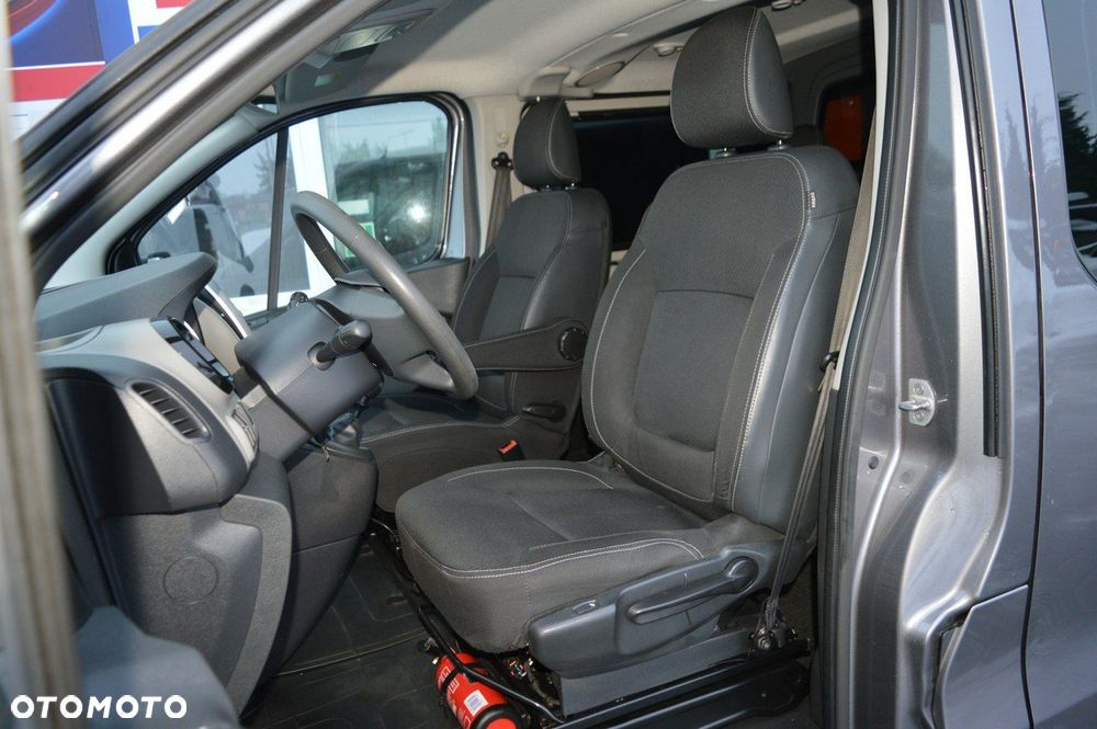 Renault Trafic - 18