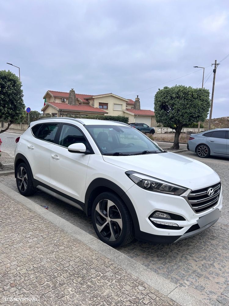 Hyundai Tucson 1.7 CRDi Premium DCT - 1