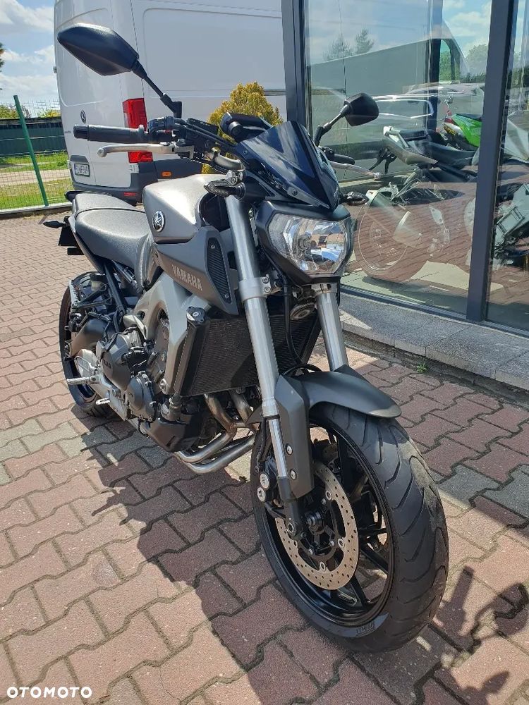 Yamaha MT - 2