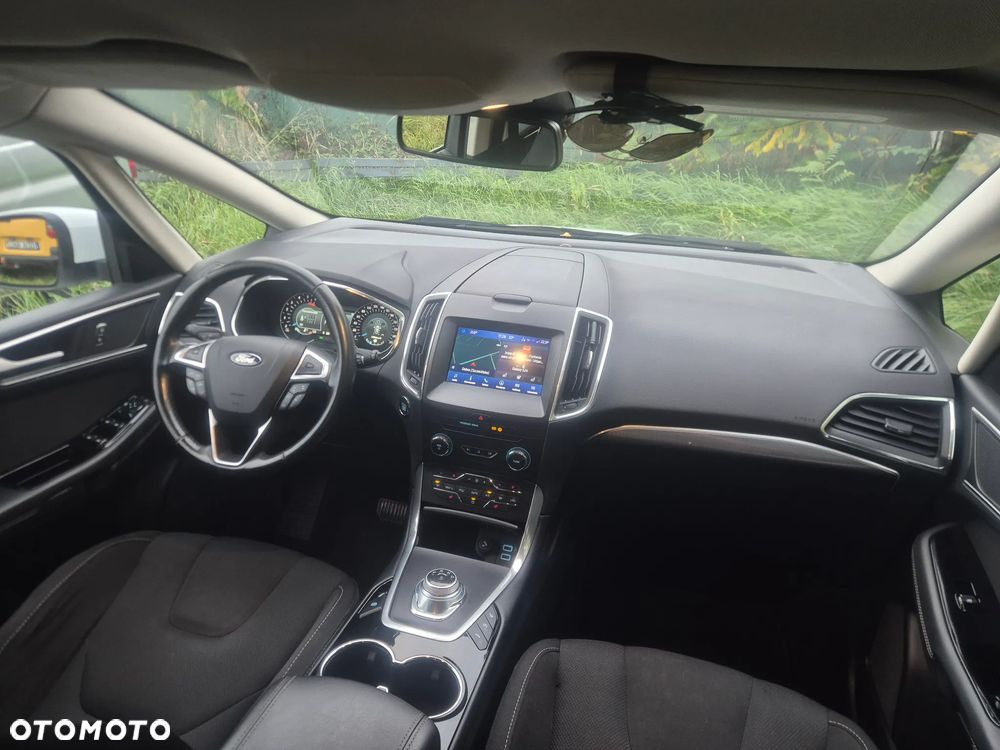 Ford S-Max 2.0 EcoBlue Titanium - 18