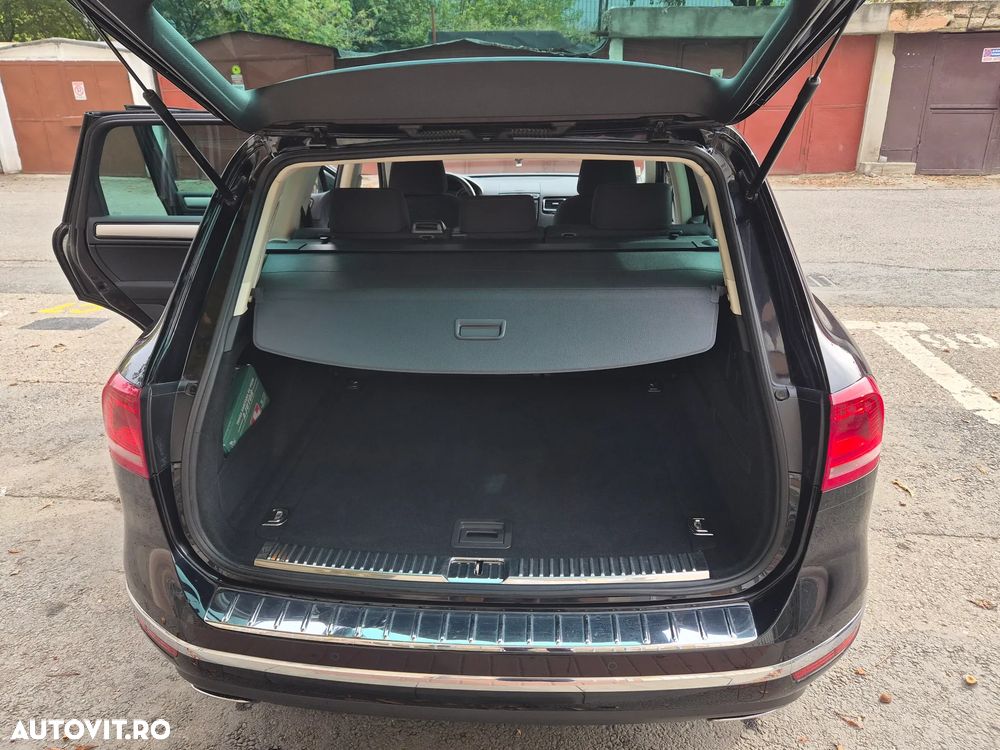 Volkswagen Touareg - 11
