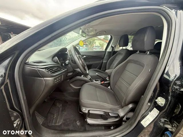 Fiat Tipo 1.6 MultiJet 16v Lounge DDCT - 10