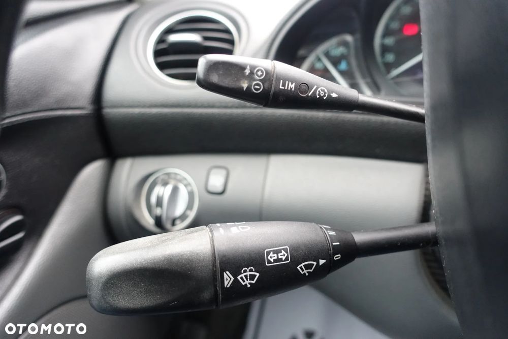 Mercedes-Benz SL 350 - 14