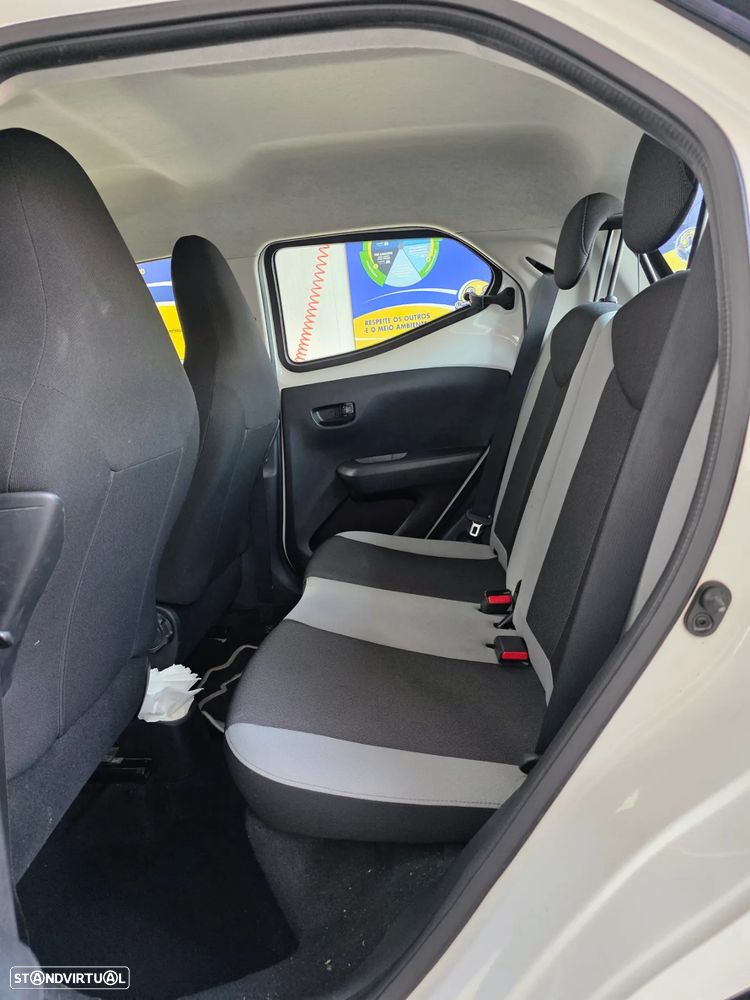 Toyota Aygo 1.0 X-Play Plus+X-Touch +TSS MM - 6