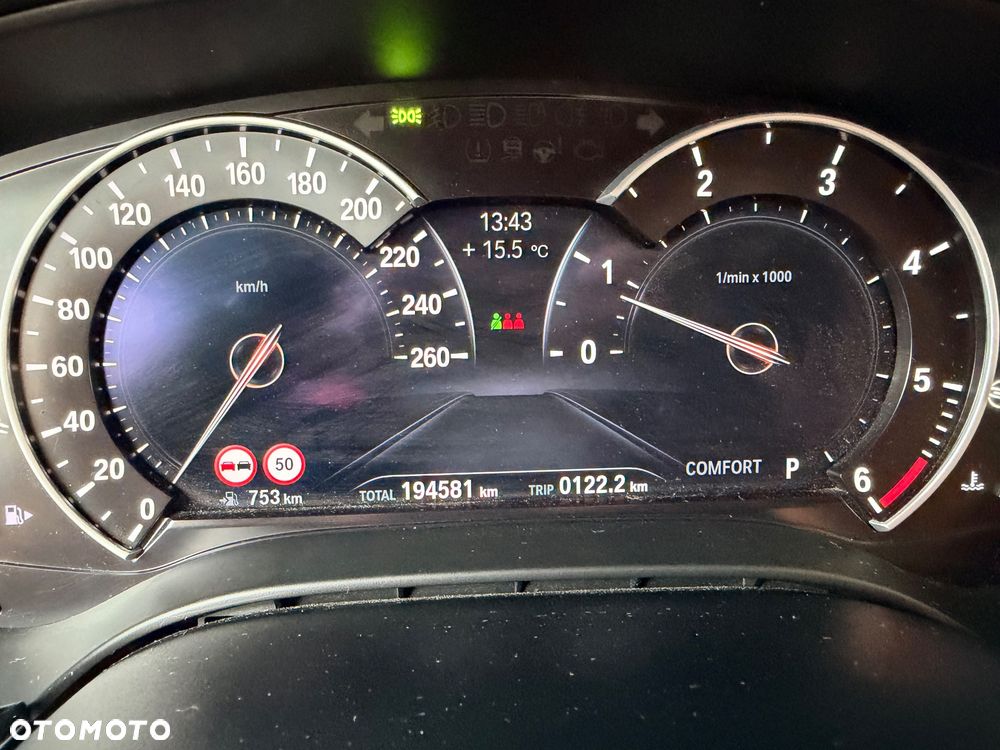 BMW Seria 5 520d xDrive Luxury Line - 16