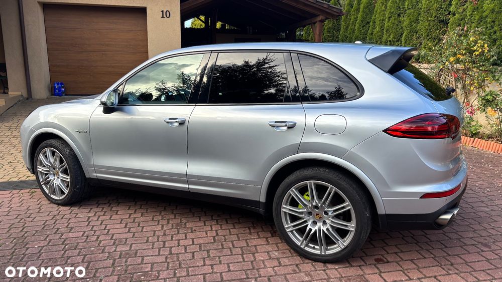 Porsche Cayenne - 5
