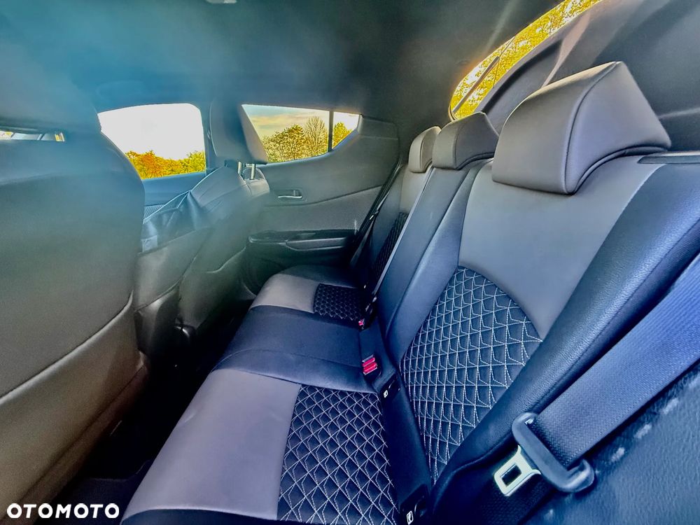 Toyota C-HR - 9