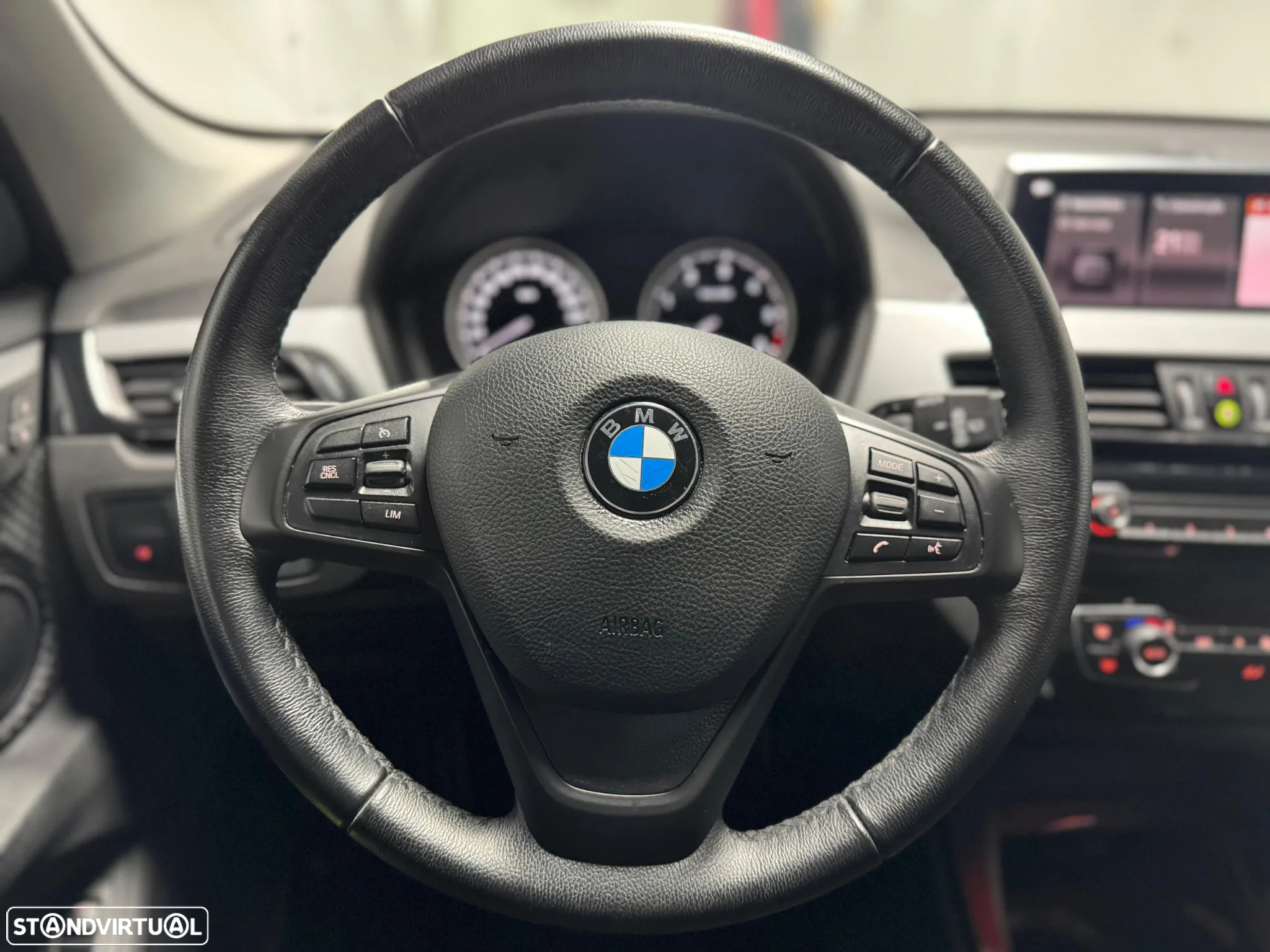 BMW X1 16 d sDrive Advantage - 9