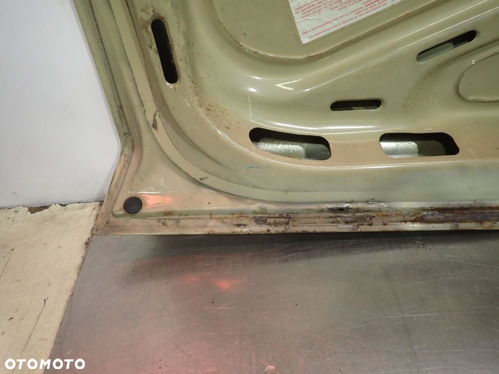 KLAPA TYŁ BAGAŻNIKA AUDI 80 B2 - 17