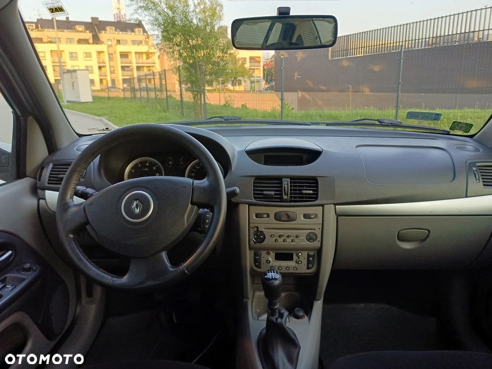 Renault Thalia 1.4 16V All Inclusive - 12