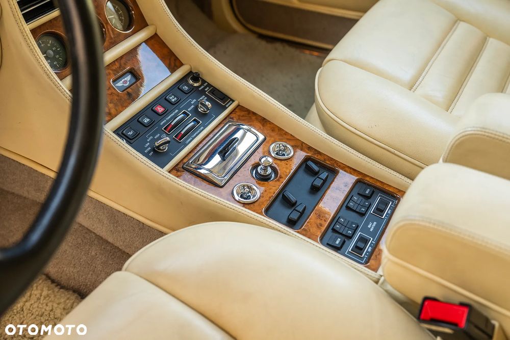 Bentley Turbo R - 21