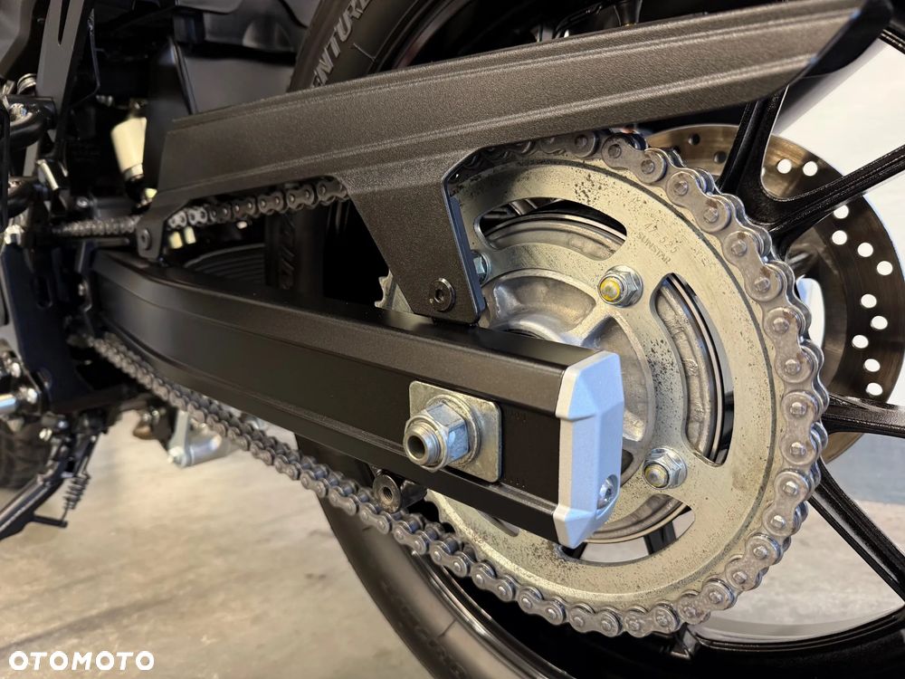 Suzuki V-STROM - 28