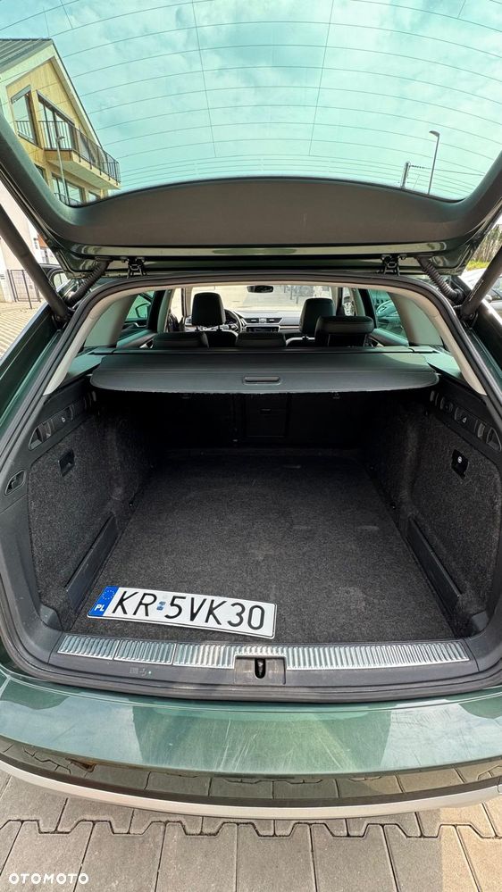 Skoda Superb 2.0 TDI SCR 4x4 Scout DSG - 5
