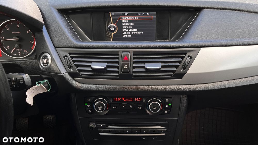 BMW X1 xDrive18d - 14