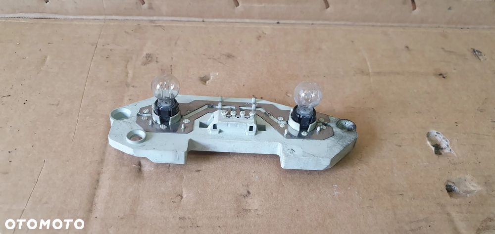 Wkład lampy lewy tył tylny Mercedes E-Klasa W211 Kombi A2118200777 - 1