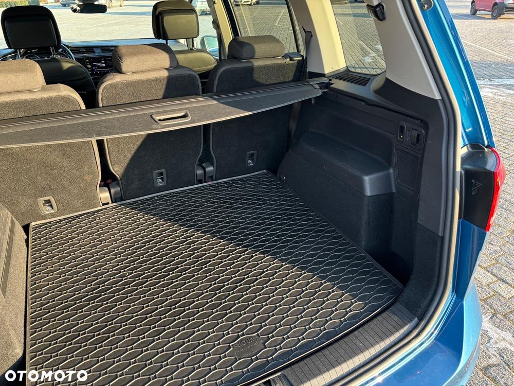 Volkswagen Touran 2.0 TDI SCR DSG Highline - 9