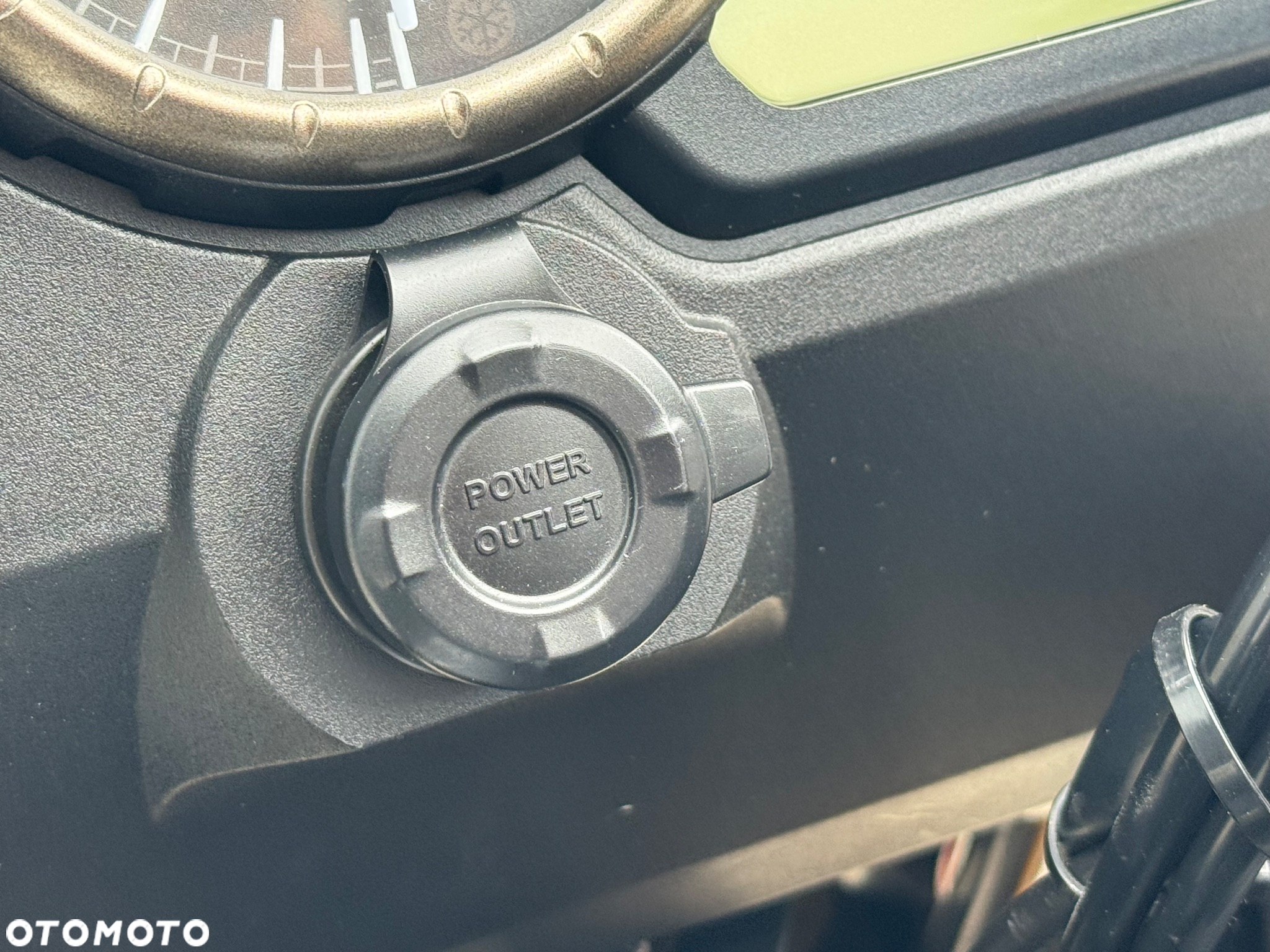 Suzuki V-STROM - 16