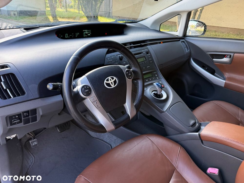 Toyota Prius 1.5 VVT-i Prestige - 10