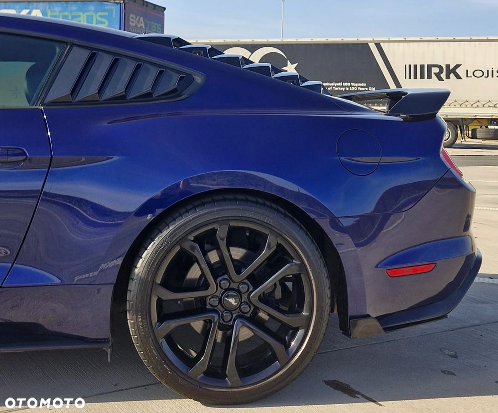 Ford Mustang - 7