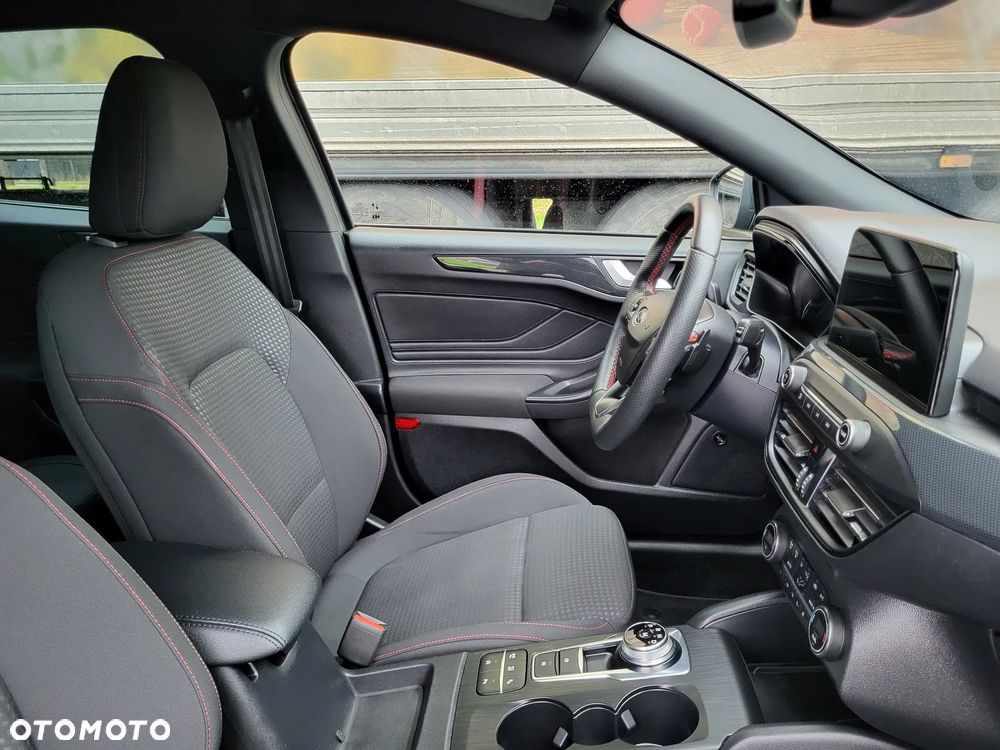 Ford Focus 1.5 EcoBoost STart-Stopp-System ST-LINE X - 34