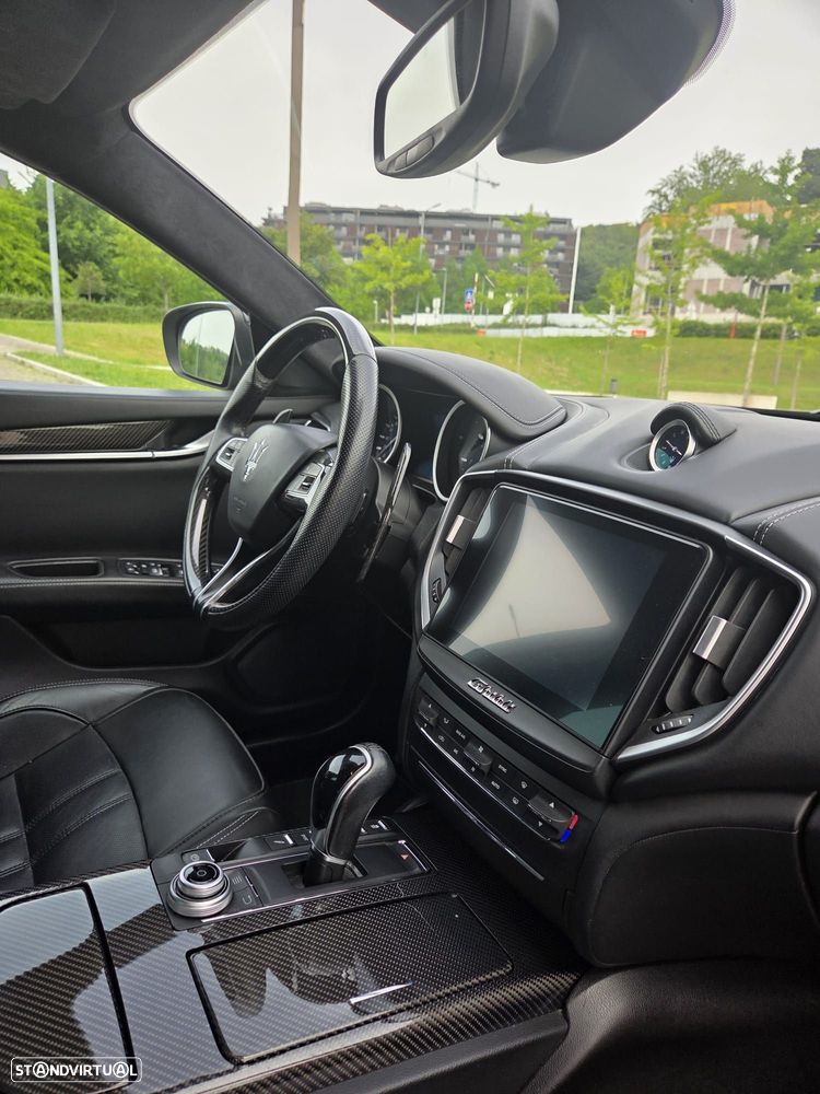 Maserati Ghibli 3.0 V6 - 27