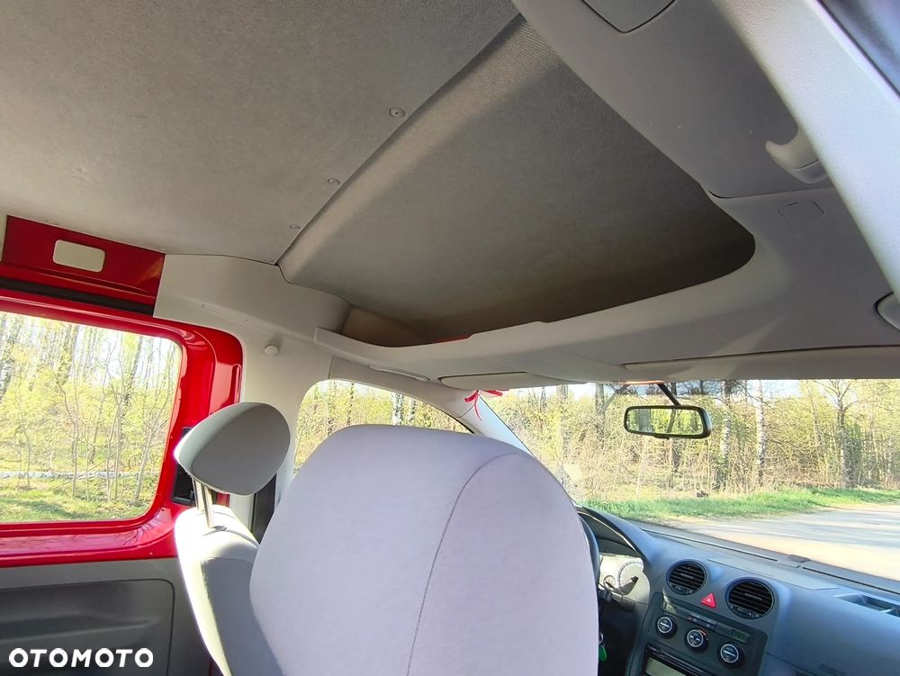 Volkswagen Caddy Life - 34