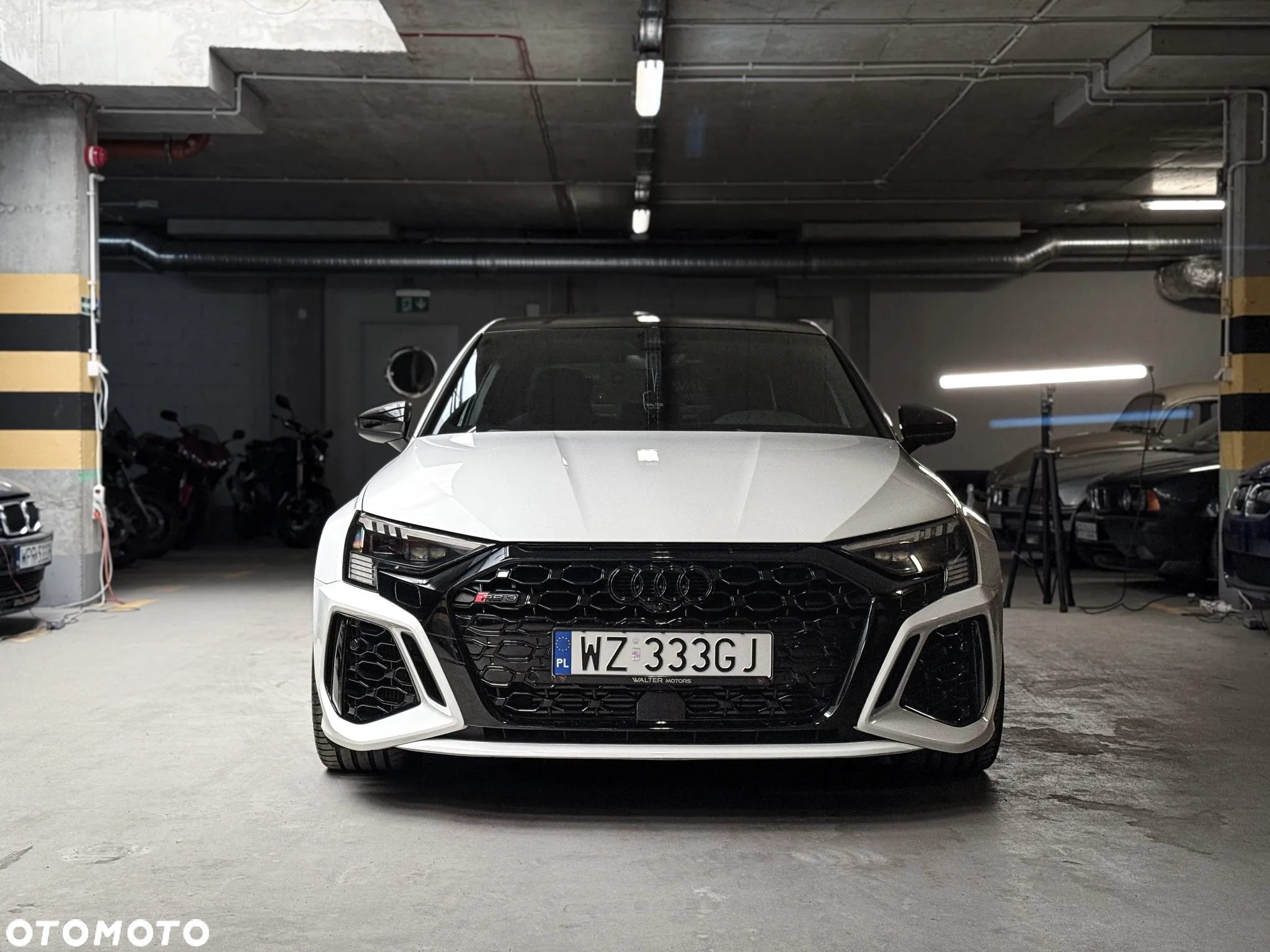 Audi RS3 Limousine TFSI Quattro S tronic - 4