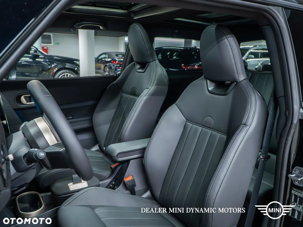 MINI Cooper S Favoured Trim - 11