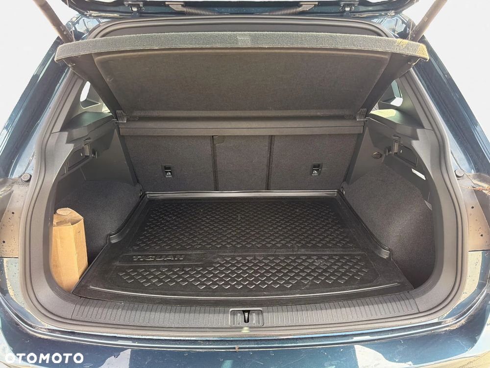 Volkswagen Tiguan - 10
